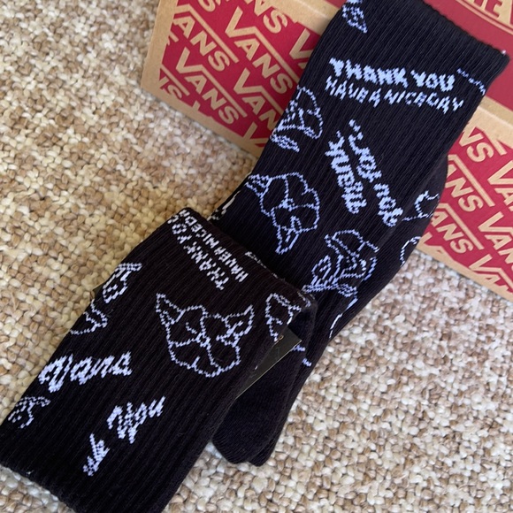 Vans “Off The Wall” socks - Picture 6 of 16